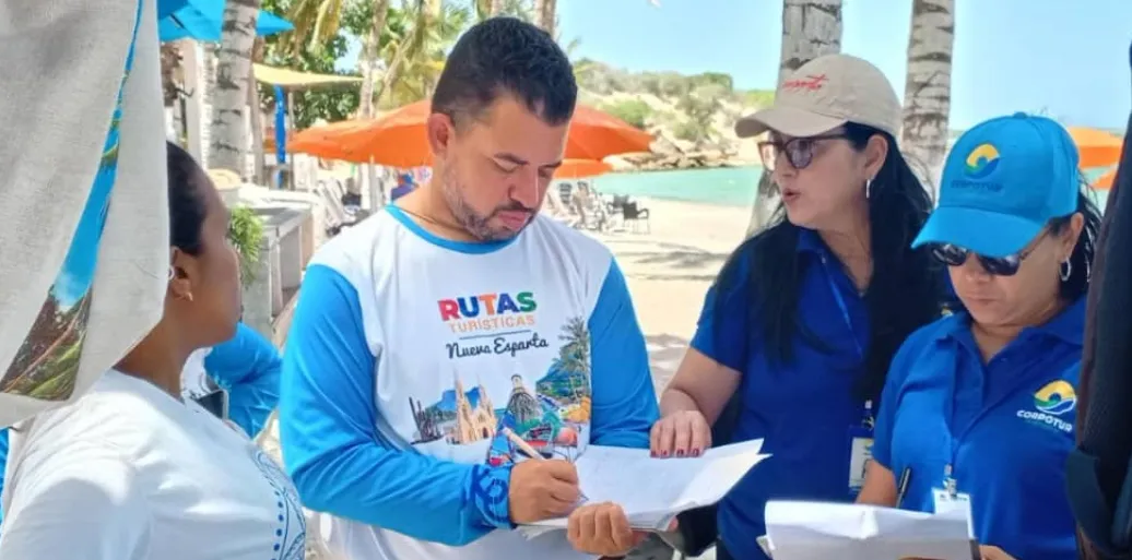 Miniatura para Mintur y Corpotur inician levantamiento de información de los prestadores de servicios de playa en El Yaque